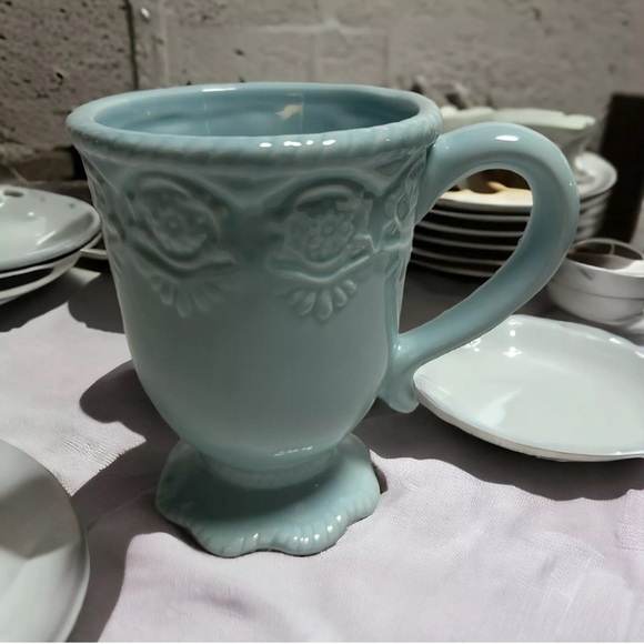 A Special Place Cup And Saucer - Picture 2 of 3